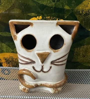 Vintage Unique Ceramic Pottery Kitty Cat Figurine - High Quality Nice