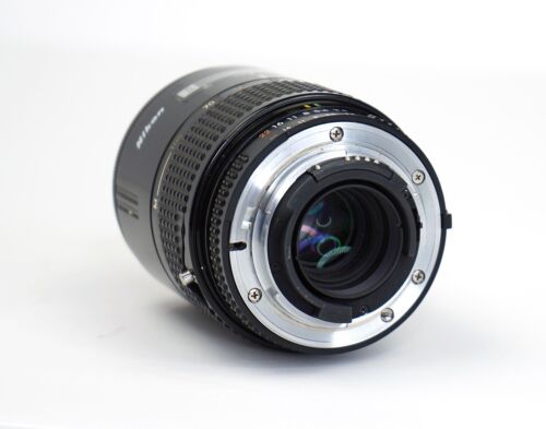 Nikon AF Nikkor 35-105mm f/3.5-4.5, Filter, Back Cap - Bild 6 von 6