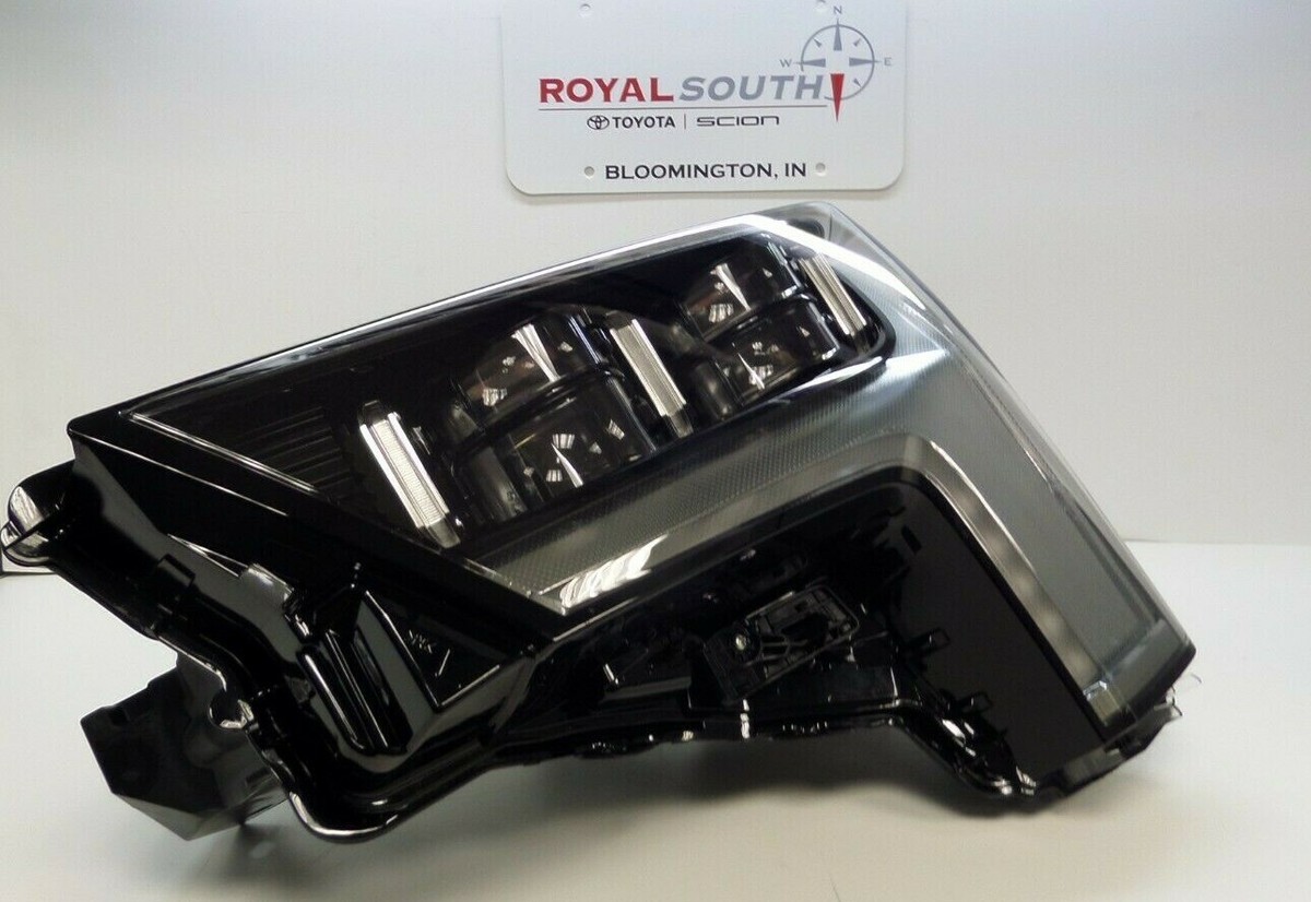 Toyota 2022 Tundra Left Front Headlight Lamp W/O Auto Leveling