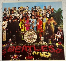 The Beatles - Sgt Pepper's Lonely Hearts Vinyl LP Capitol Records 1995 Reissue