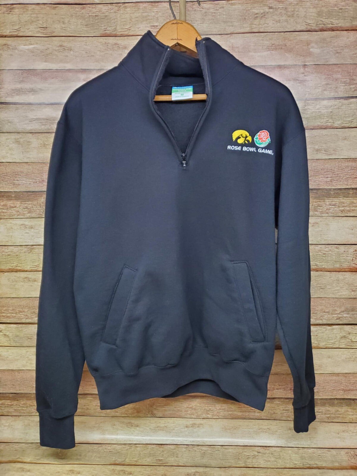 Iowa Hawkeyes Mens Black Champion Eco Fleece 1/4 Zip Sweatshirt Big10 Size M