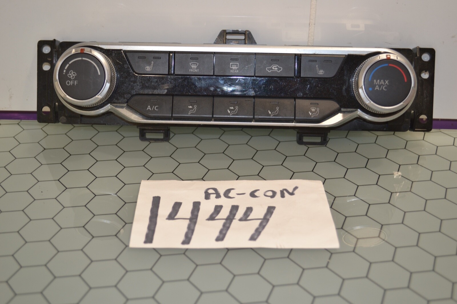 19 20 21 Nissan Altima AC and Heater Control Used Stock #1444-AC