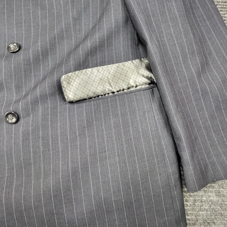 VINCI Suit Jacket Mens 44R Gray 2-Button Designed In Italy Striped Career - Image 2 of 4