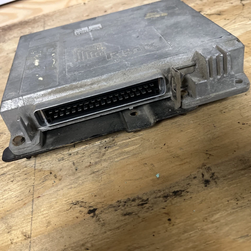 Компьютерный модуль управления двигателем S100801104A 1987-1990 JEEP Cherokee Comanche 2,5 л - Изображение 2 из 4