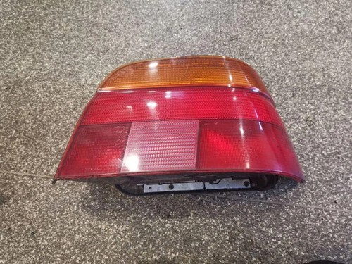 BMW 5 E39 Rücklicht hinten rechts 2.50 1998 33848250