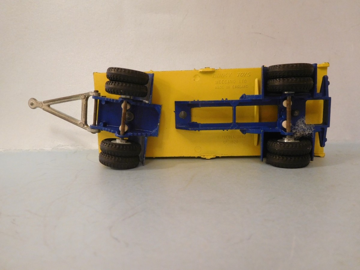 大型 dinkytoys Mercedes Benz Truck&Trailer 大型 dinkytoys Mercedes Benz Truck&Trailer 【公式通販】