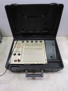 Elenco Precision Analog Digital Trainer XK-525 Breadboard Unit in Case 
