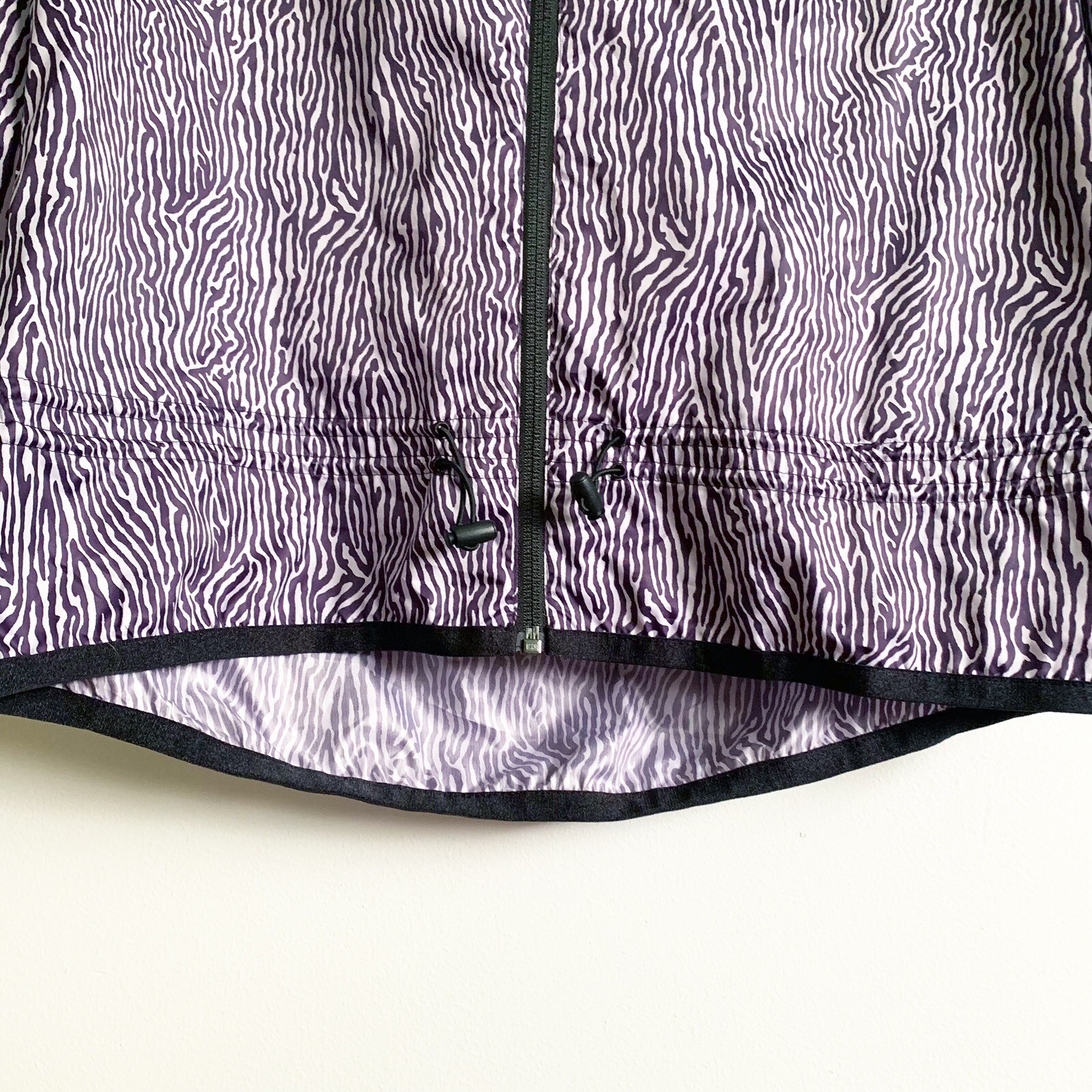 Nike Tech Windrunner Lightweight Jacket Blackligh… - image 4