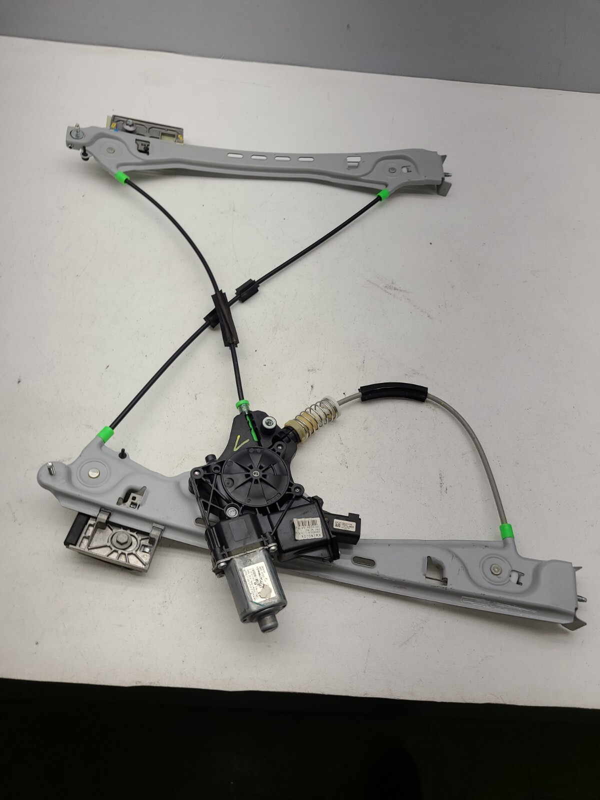 2016-2023 Chevy Camaro Front Right Driver Side Window Regulator 