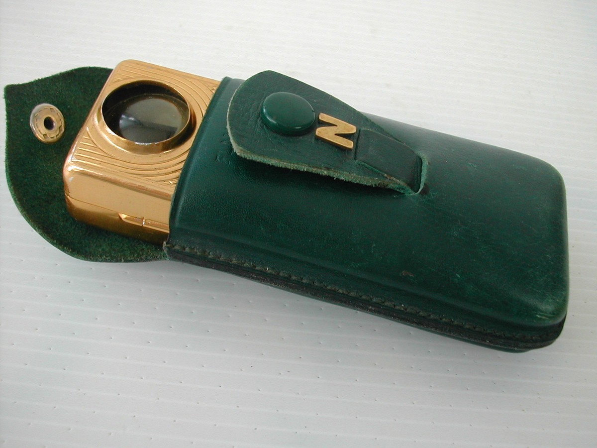 ANCIENNE LAMPE DE poche Wonder en bonne état. Pour collectionneurs. EUR