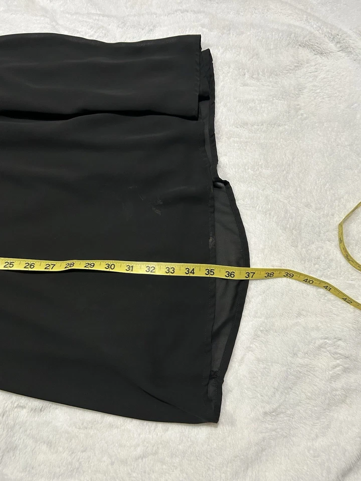 Vestido de coquetel feminino Ya LA preto regata com enfeite geométrico de miçangas tamanho M - Imagem 4 de 4