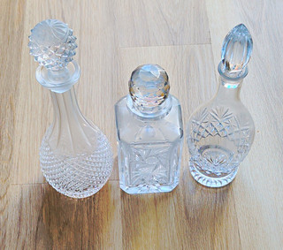Set of 3 Clear Cut Glass Starburst Decanters with Lid/Stoppers