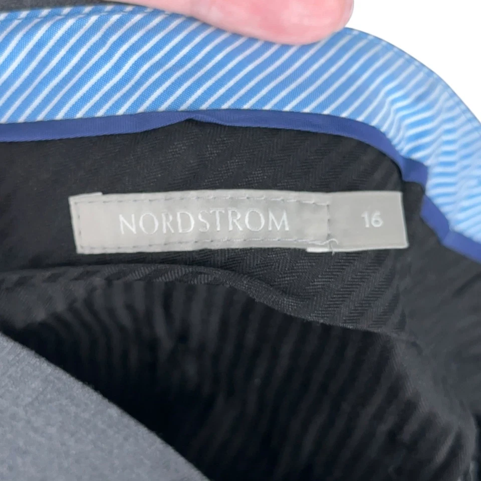 Pantalones de vestir Nordstrom para niños talla 16R gris frente plano uniforme escolar de carrera Foto 3 de 4