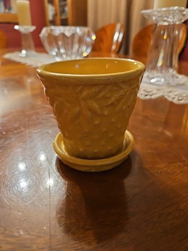 Vintage 1930's Nelson McCoy Pottery Dots and Leaves Planter & Tray Yellow