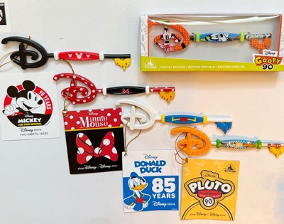 Disney Store Mickey Minnie Mouse 90. Eröffnungszeremonie Schlüssel Goofy Donald Pluto x5