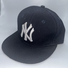 New Era New York Yankees Authentic Collection 59Fifty Fitted Youth Hat Blue