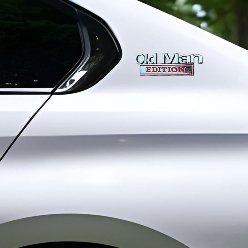 Old Man Edition Car Badge 2pcs Old Man Edition Car Emblem 3D Metal Sticker Badge–Funny Old Man Edition Sticker Badge - Foto 8