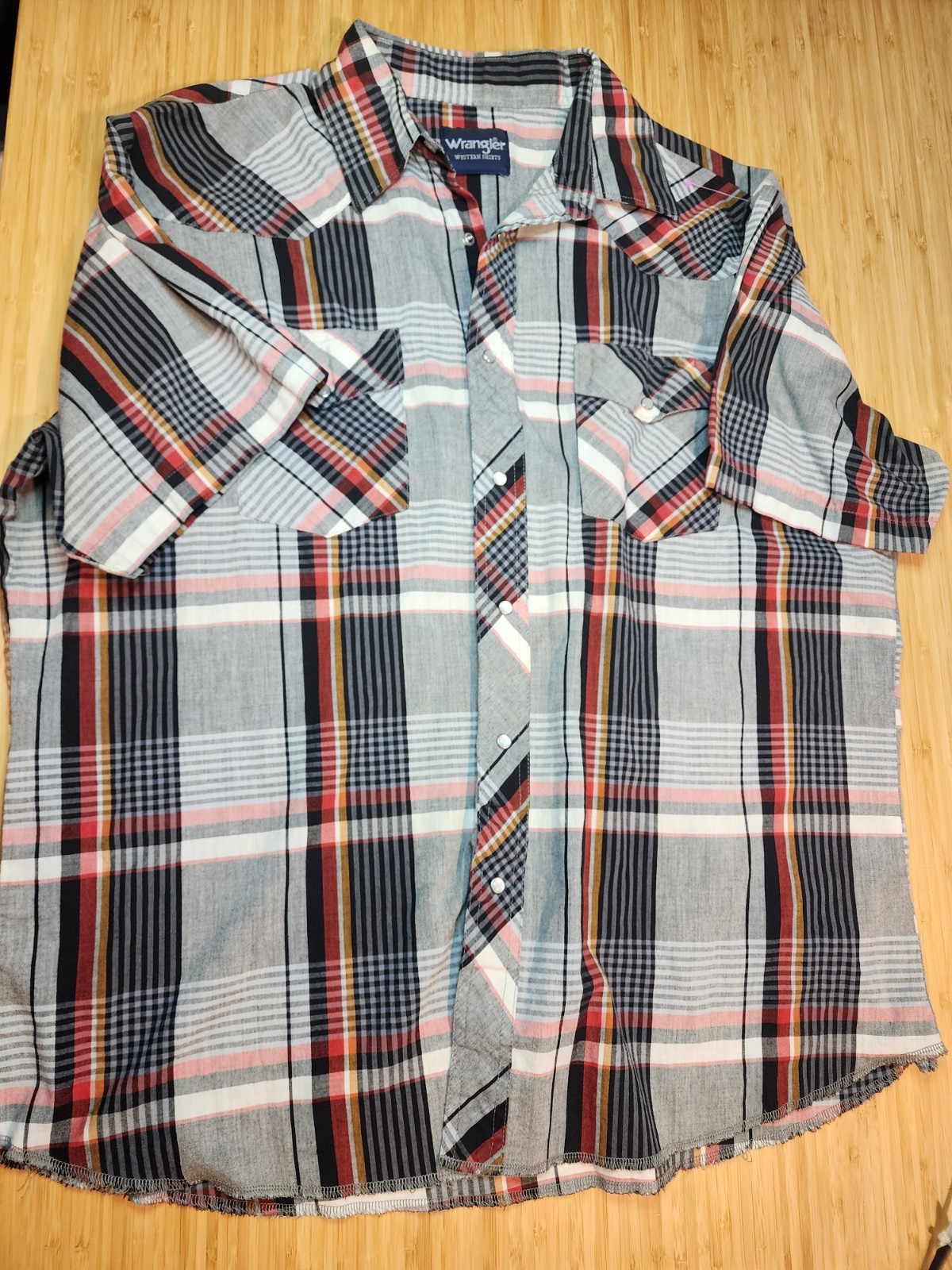 Vintage Mens Wrangler Tan Red Plaid Western Pearl Snap Short Sleeve Shirt XL