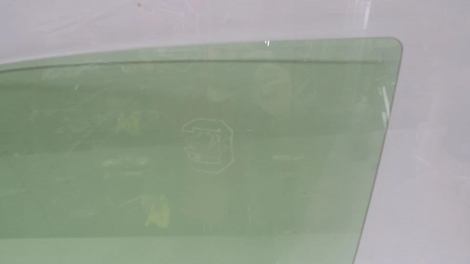 Оригинальное левое переднее стекло для окна двери Mitsubishi Eclipse Cross 2018-2025 годов выпуска 43R-00034 - Изображение 2 из 4