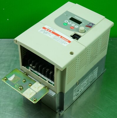 Toshiba VFS9-4022PL-WN1 Transistor Inverter 3PH VFD Drive 7.5A 60Hz Out: 4.2kVA