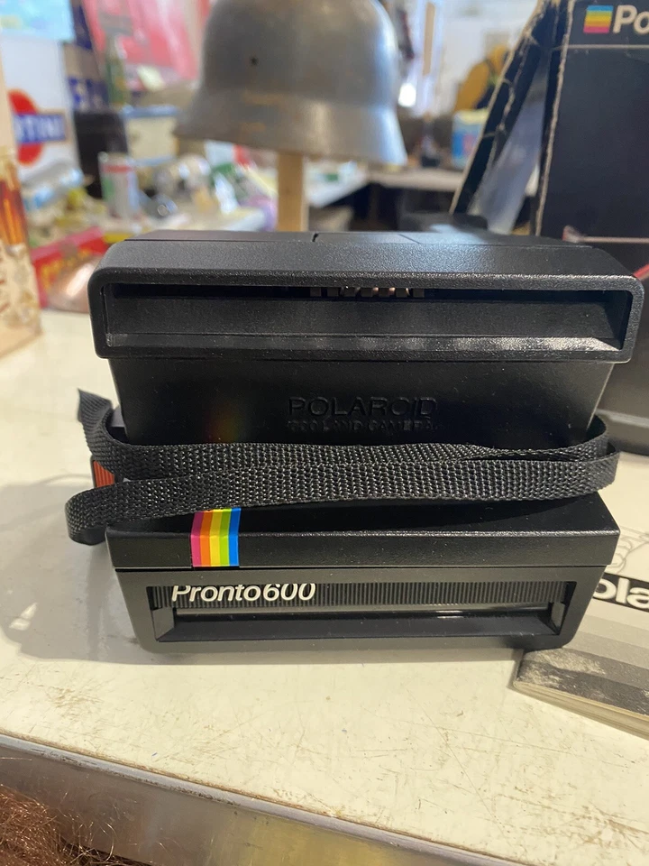 FOTOCAMERA POLAROID PRONTO 600 Vintage Non Testata - Immagine 2 di 4