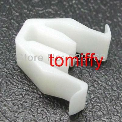 500x Front Grille Moulding Clips 5482087 For GM Chevrolet Equinox 2005 ...