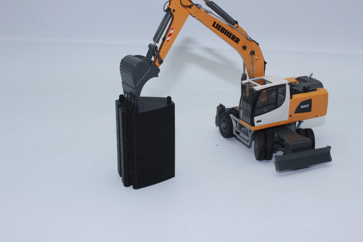 Ltm 11200 In Contemporary Manufacture Diecast Construction