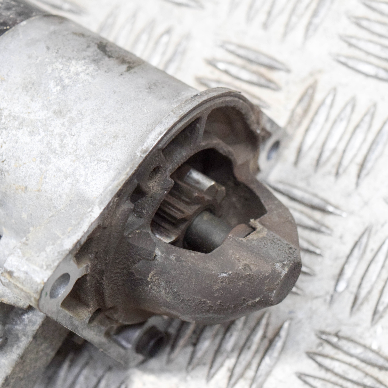 OPEL VAUXHALL ZAFIRA TOURER C Starter Motor 55585237 2.0 Diesel 118kw