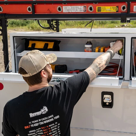 Buyers Products 1702960TRAY Removable Cabinet Tray for 96" Top Mount Tool Box Foto 4 de 4