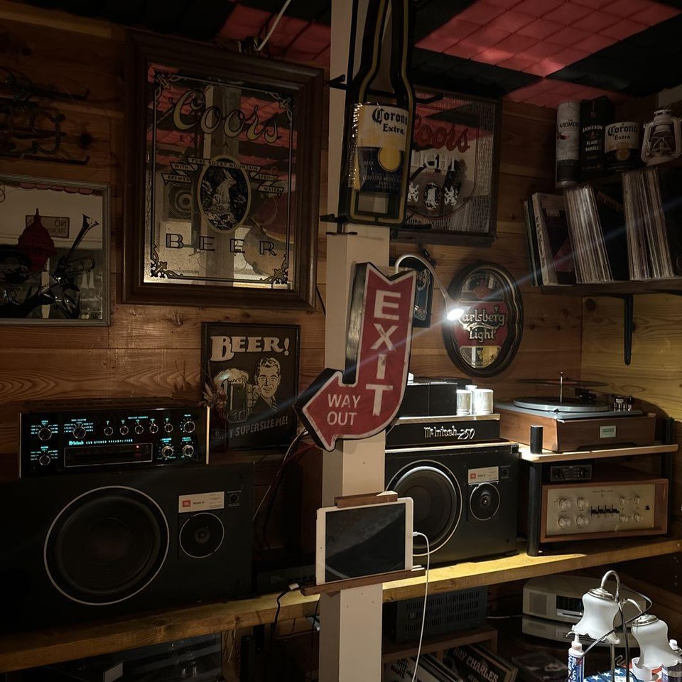 McIntosh C33 Stereo Preamplifier maintained and used from Japan free