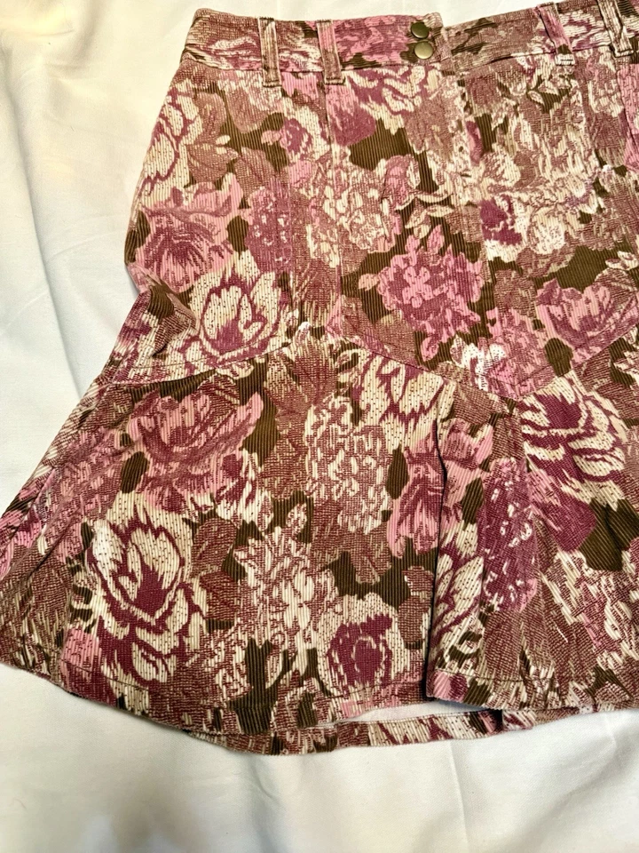 Falda Ann Taylor LOFT Rosa Floral Pana 6P Pequeño Volantes Dobladillo Y2K Nueva con Etiquetas, Crochet Foto 3 de 4