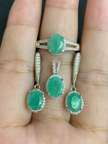 NATURAL EMERALD OV 8X6 WHITE CZ STERLING SILVER 925 SET