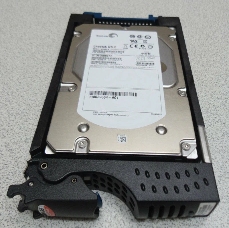 EMC CX-4G10K-600G 600GB 005048955 005048954 005049166 10K 3.5 HDD Hard Drive - Image 3 of 4