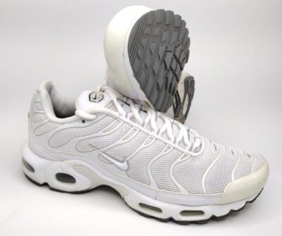 Nike Air Max Plus TN Triple White Running Shoes Men Sz 7 Women's Sz 8.5 