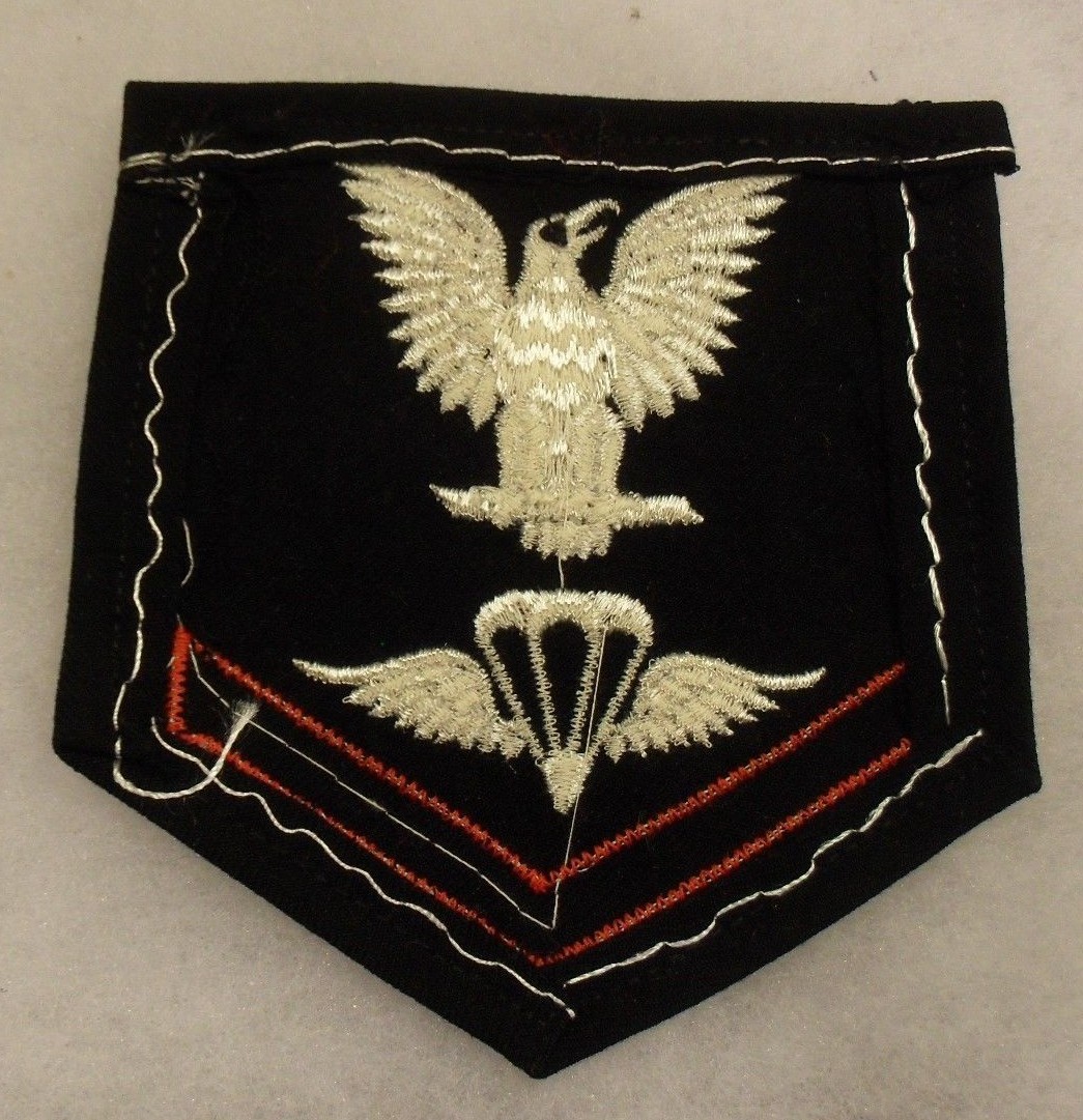 WWII USN PARACHUTE RIGGER 3RD CLASS RATE ON BLUE MINT eBay