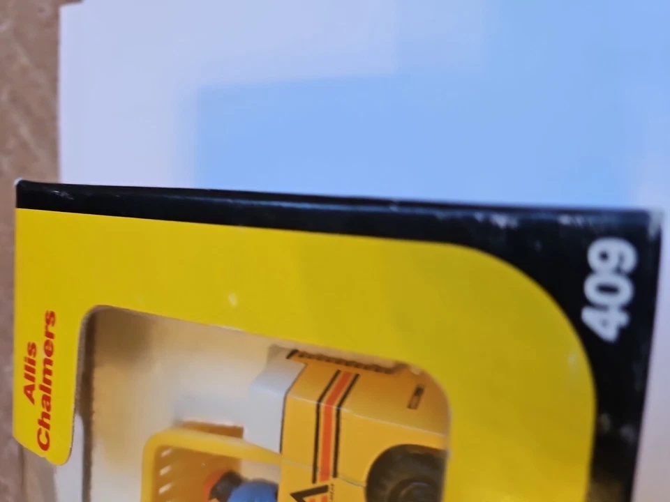 Rare Vintage Corgi 409 Allis Chalmers Forklift Truck  - Image 3 of 4