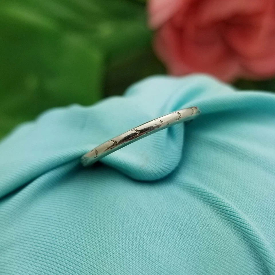 Vintage 18K White Gold Etched Wedding Band-1920s-Dated 12/18/26-1.7mm Wide - Image 2 of 4