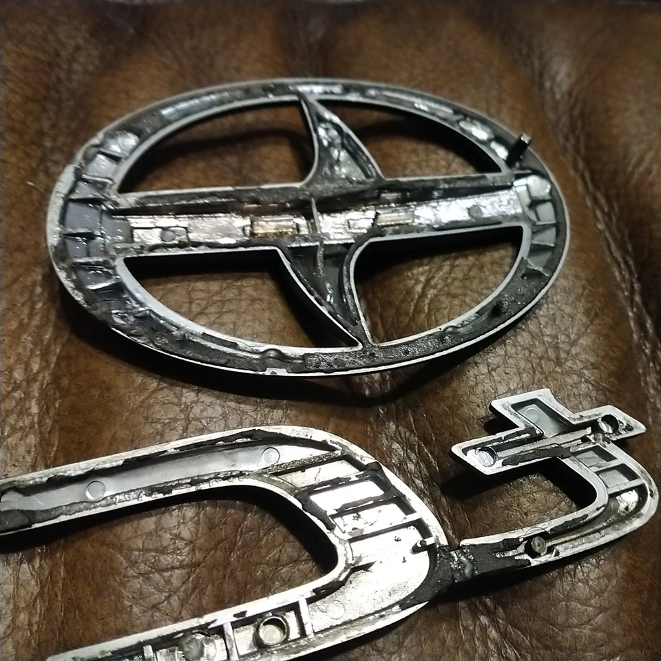 SCION tC EMBLEMA NEGRO CON LOGO TRASERO Foto 3 de 3