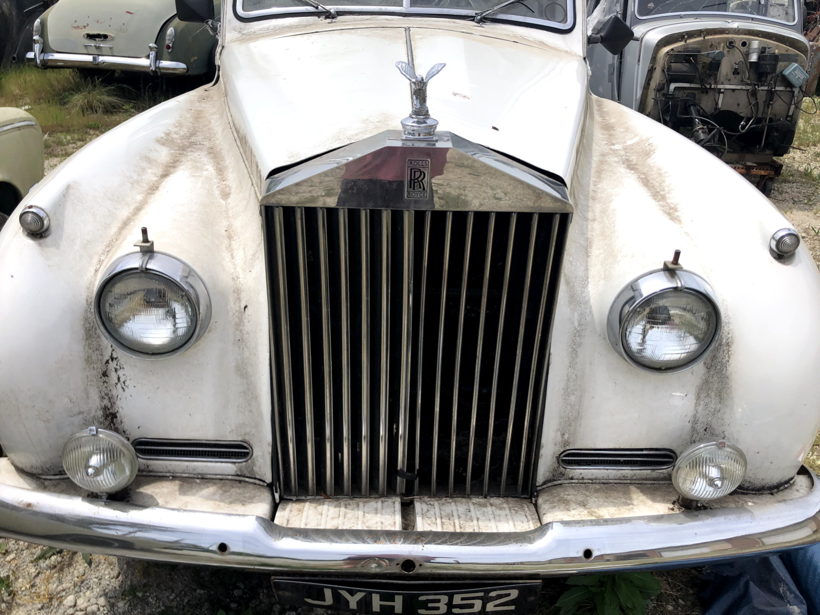 ROLLS ROYCE CLOUD BENTLEY HANDLE. THE WORLDS LARGEST USED 1946 to 1965 INVENTORY