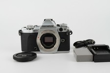  Ex   Olympus OM-D E-M5 Mark II Silver Mirrorless  shutter count 6336  884A