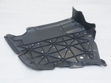 BMW 3er E90 E91 Abdeckung Verkleidung Aktivkohlefilter Stoßstange hinten 7070141