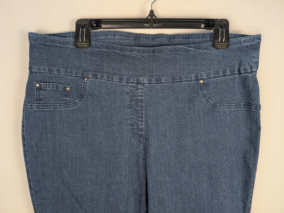 NWT RUBY RD Plus Sz 18W HighRise Dark Blue Denim Pull-On Stretch Cropped Jeans - Image 2 of 4