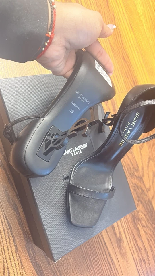 Sandálias Saint Laurent tamanho 39 EUR 8 EUA - Imagem 3 de 3
