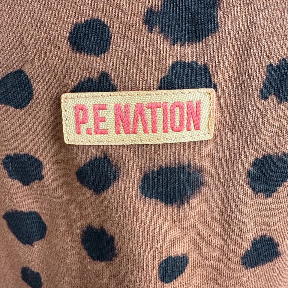 p.e. nation mujer cropped top marrón animal print manga media larga Foto 3 de 4