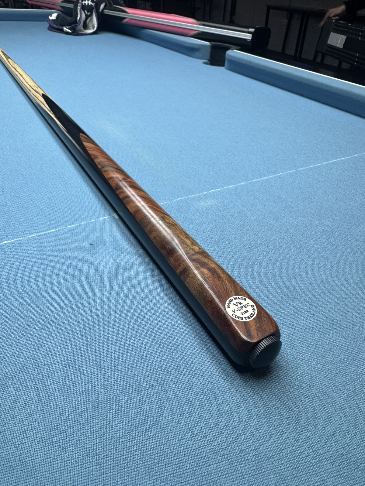 VR Cues VSPEC - Handmade 1pc Pool Cue - 8.5MM/17.5OZ/57.”/29.8MM/16.5”BP