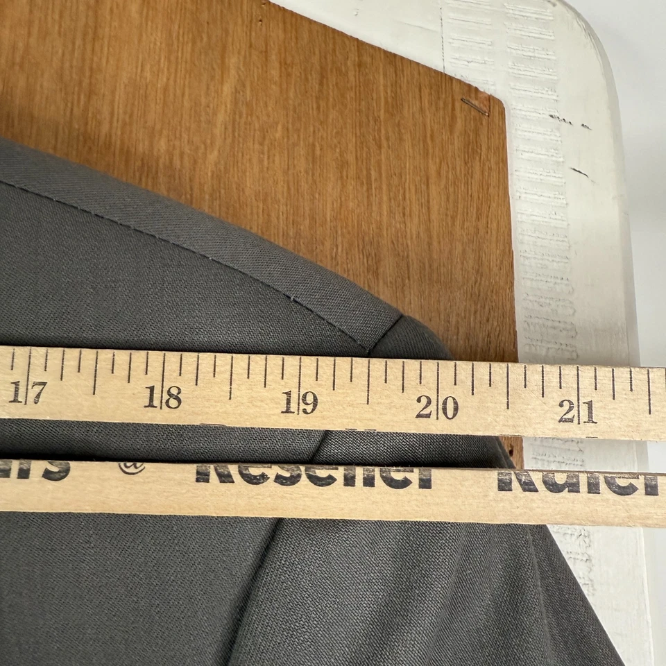 VTG Calvin Klein Suit Mens 44R Taupe Tan 3 Button 100% Wool Pants 38x28 Pleated - Image 4 of 4