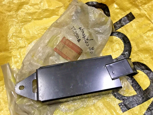 HOLDER, TOOL