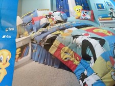New Looney Tunes 6 pc Twin Comforter Sheet Set Pillow Valance Tweety Sylvester