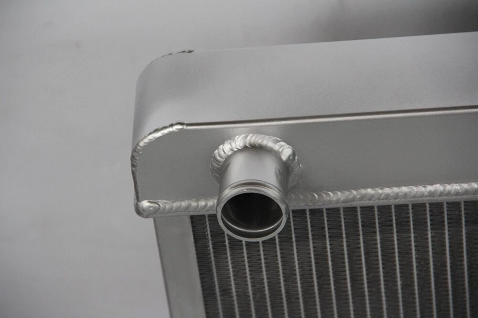 Radiador de 4 filas para camioneta Chevy C10 C20 C30 1963-1966 1964 GMC Suburban CC284 Foto 4 de 4