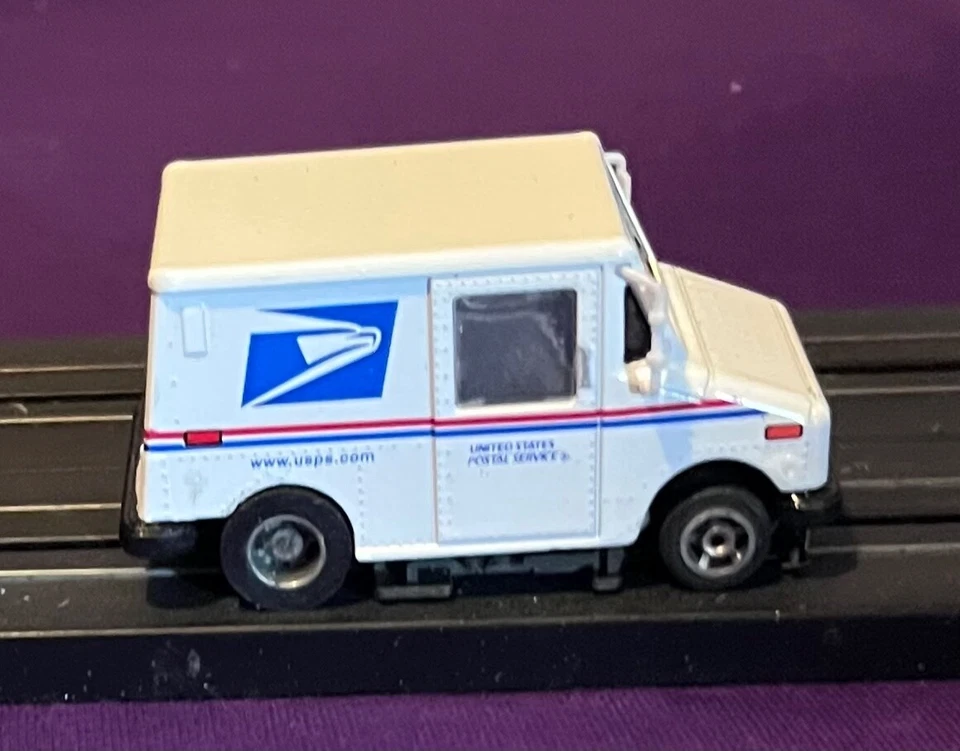 Camión de correo Tyco USPS, chasis Hoslotcar TCR con pasador guía, personalizado Foto 2 de 4